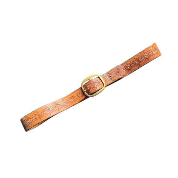 Vintage | Tan Tooled Leather Belt with Solid Brass Buckle Boho Western - Picture 2 of 10